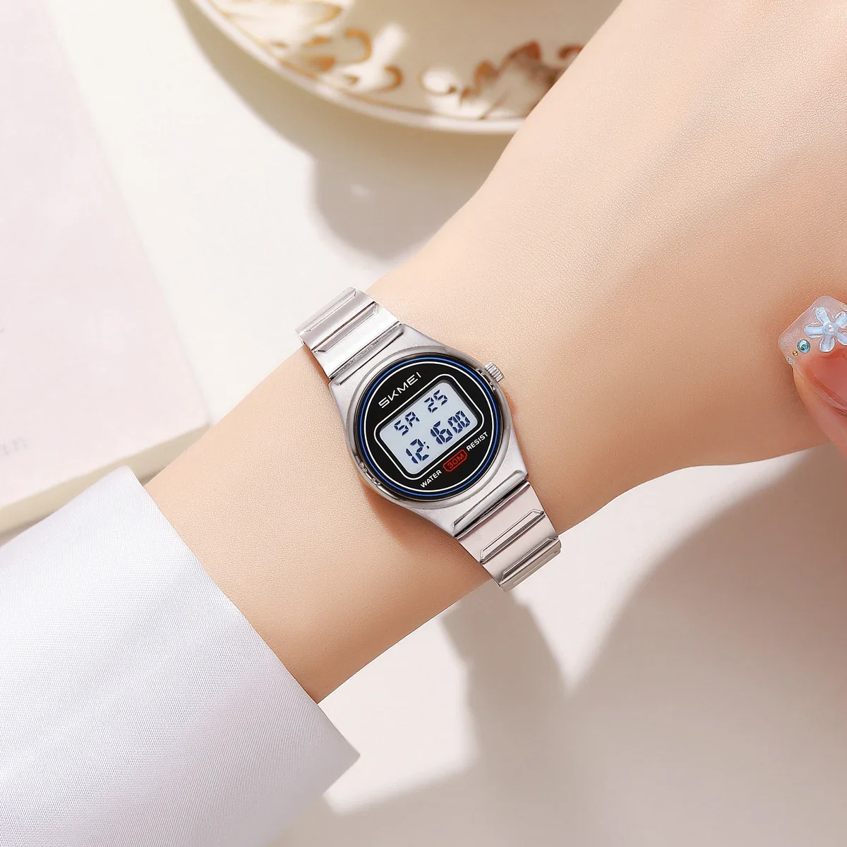 SKMEI 2338 Watch Small Digital - Luxury Watch Exhibition 评论和价格
