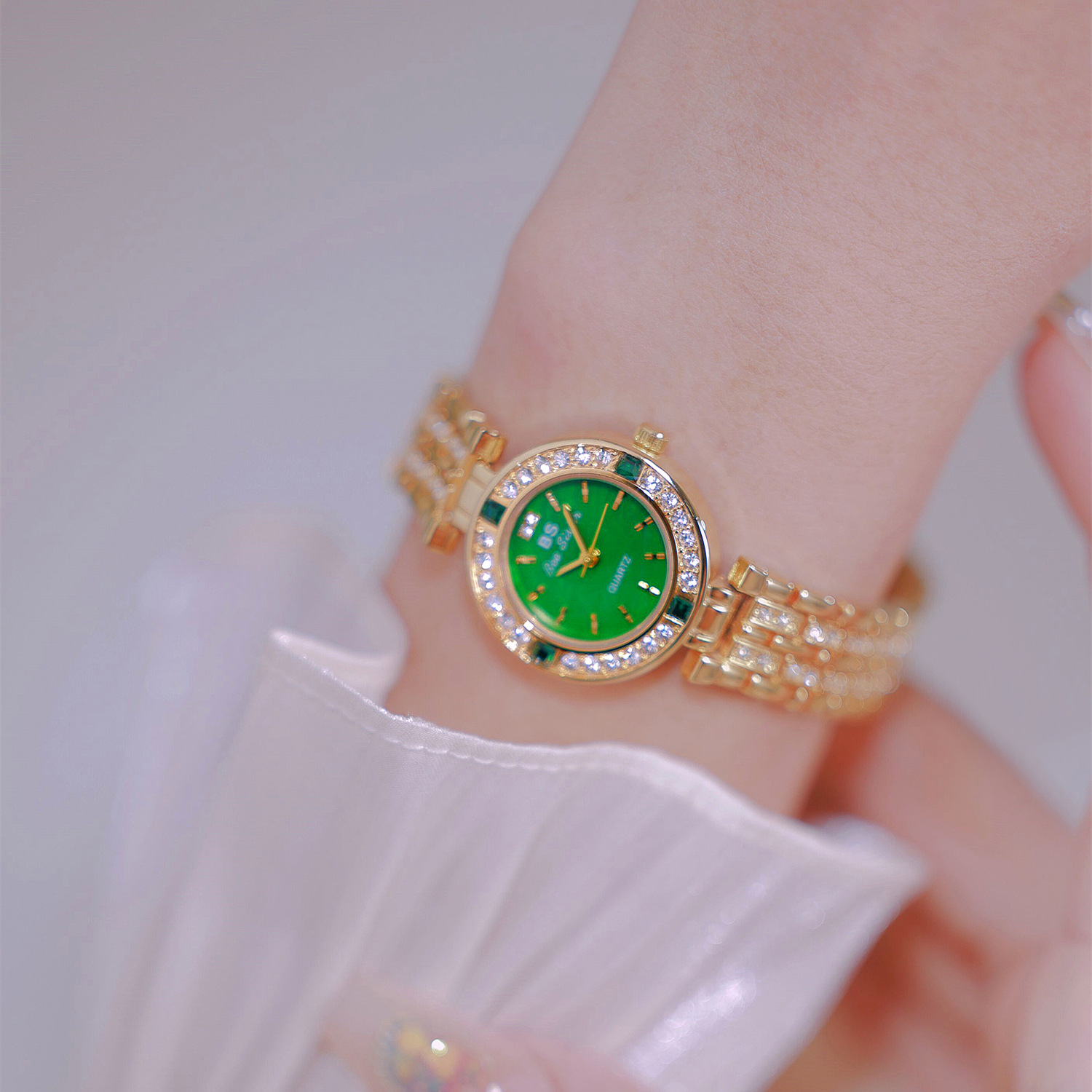 Korean Rhinestone Women's Watc - Luxury Watch Korea 评论和价格