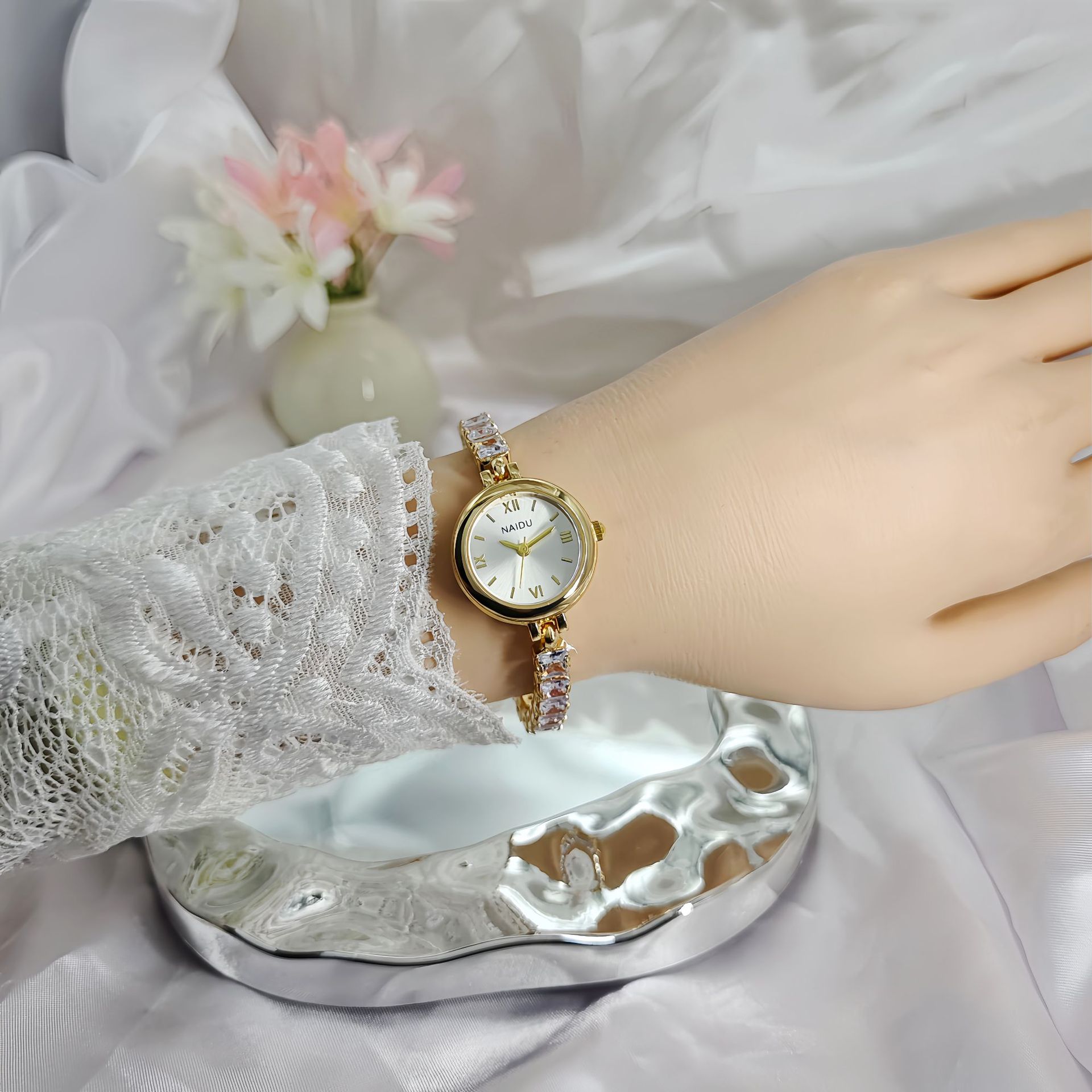 New Fashion Diamond-encrusted  - Luxury Watch Level 评论和价格