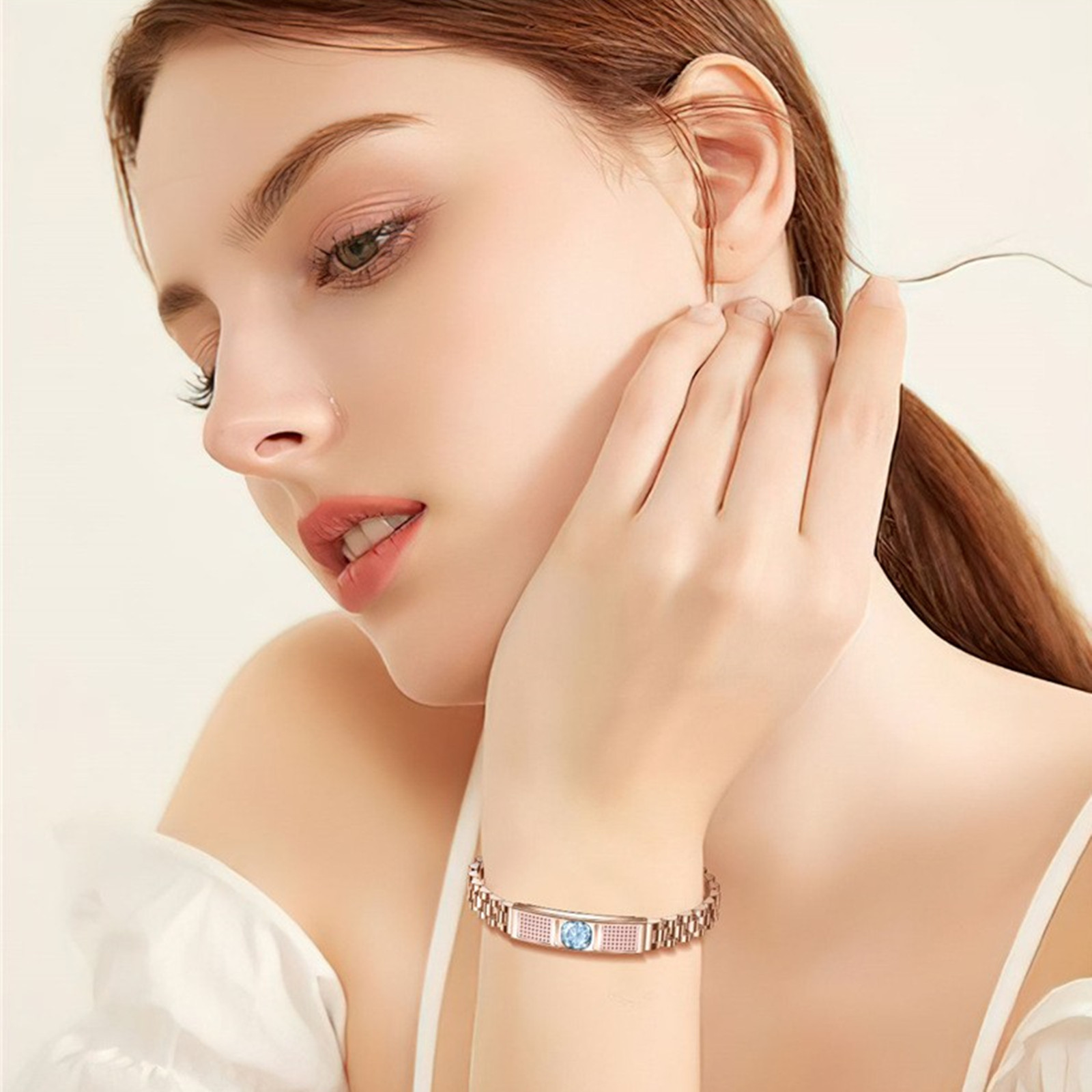 Women's Luxury Smart Bracelet  - Luxury Watch Gift For Her 评论和价格