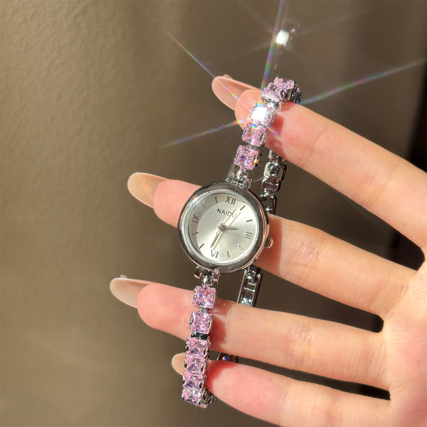 New Fashion Diamond-encrusted  - Luxury Watch Level 评论和价格