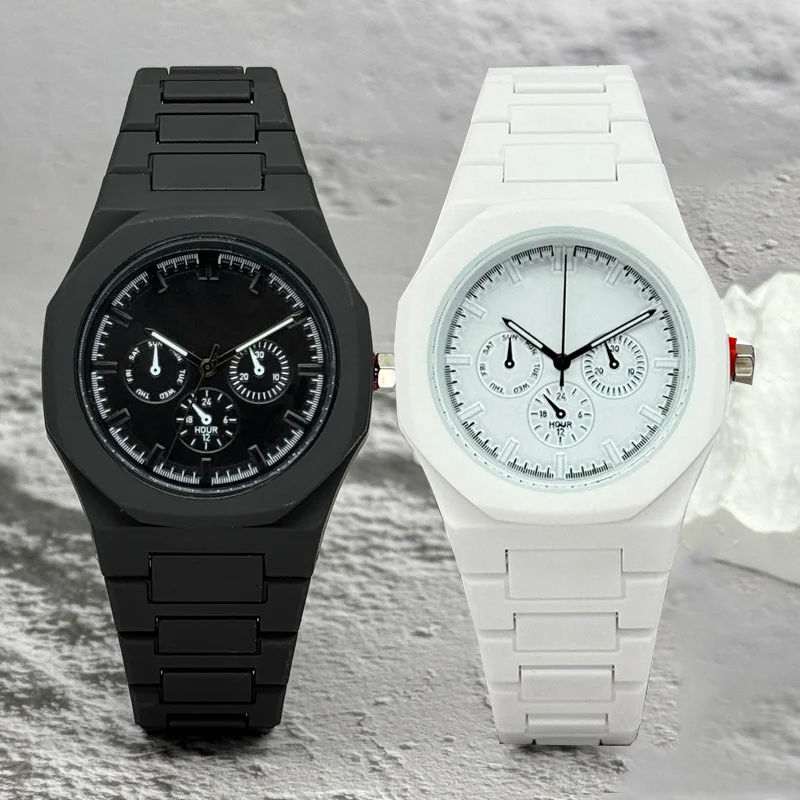 Famous Brand Fake Three-Eyed D - Luxury Watch Exhibition 评论和价格