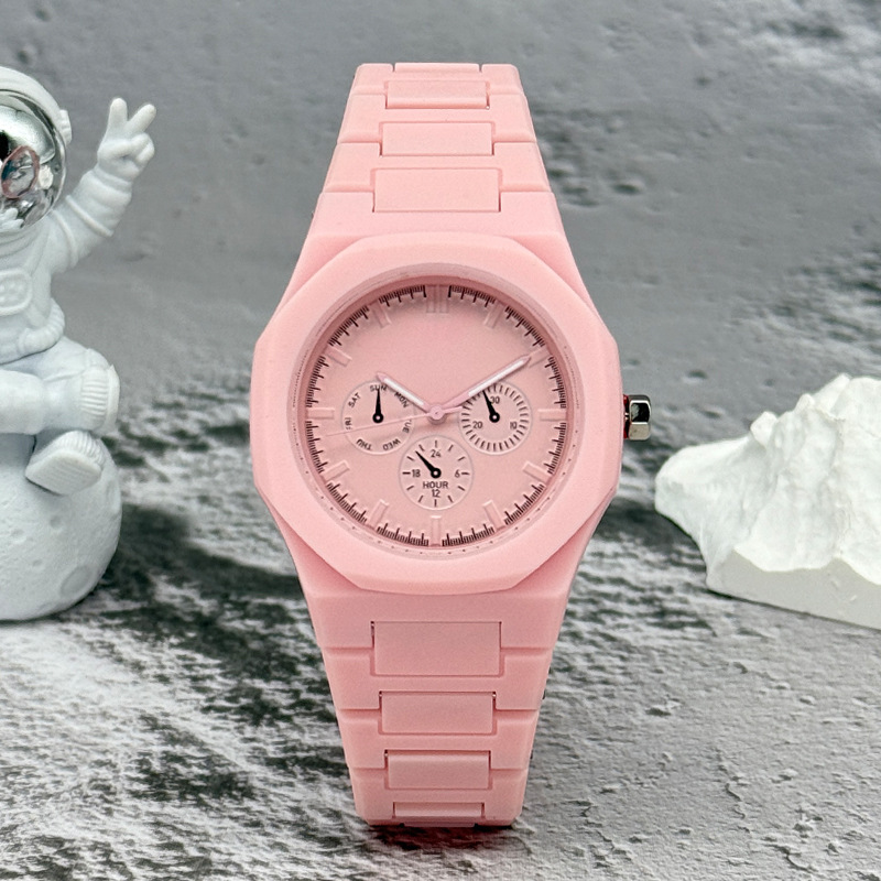 Famous Brand Fake Three-Eyed D - Luxury Watch Exhibition 评论和价格