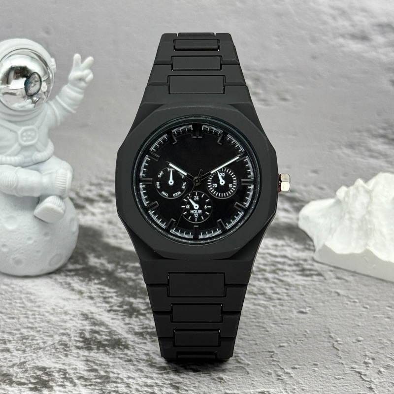 Famous Brand Fake Three-Eyed D - Luxury Watch Exhibition 评论和价格